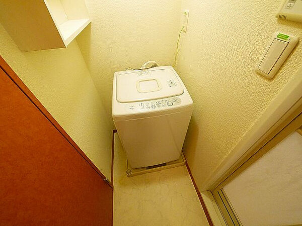 画像12:嬉しい室内洗濯機置き場がございます。