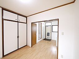 居間