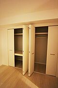 クローゼット※同物件別部屋内装※