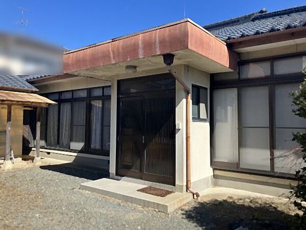玄関を拡大表示