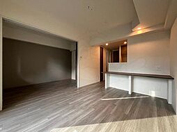 アーバネックス東梅田 10階2LDKのリビング/ダイニング