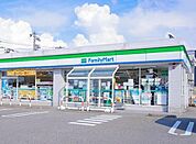 コンビニ「ファミリーマート金沢疋田店まで392ｍ」