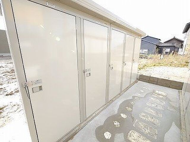その他