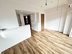 フィールズコート六町 105 1階1LDKのリビング/ダイニング