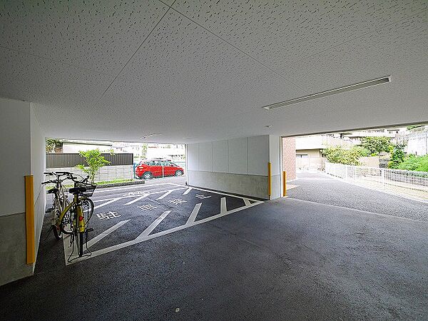 画像25:駐輪スペースもあります