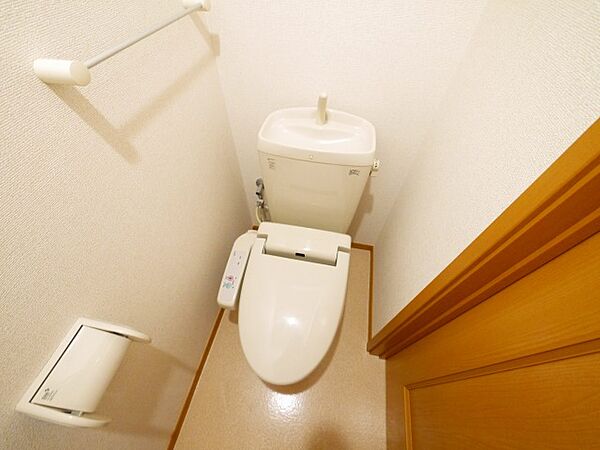 画像9:シンプルで使いやすいトイレです