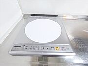 新品のIHクッキングヒーター付きです