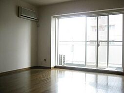 東京メトロ千代田線 北千住駅 徒歩18分の賃貸マンション 3階2LDKのリビング/ダイニング