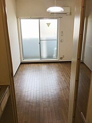 居間