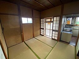 居間