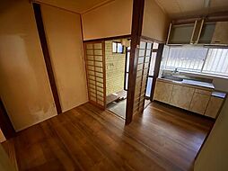 居間