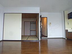 居間