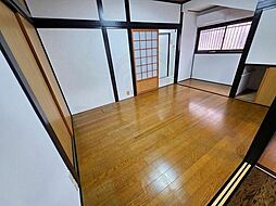 居間