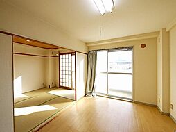 居間