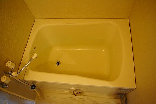 画像22:落ち着いた空間のお風呂です