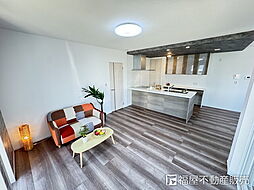 北葛城郡広陵町大字笠 4LDKのリビング/ダイニング