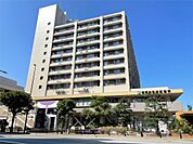 福岡市早良区役所（674m）
