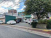 マキイ山荘通り店（639m）