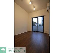 ＧｒａｎＤｕｏ　Ｓｈｉｍｏｋｉｔａｚａｗａ　ＶＩＩ 102 1階1Kのリビング/ダイニング