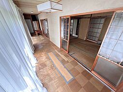 居間