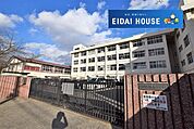 仙台市立鶴巻小学校 徒歩6分。 440m
