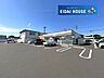 周辺：セブンイレブン大河原西桜町店 徒歩9分。 660m