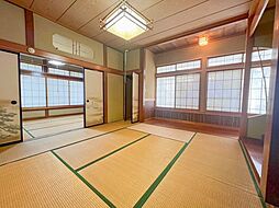 遠田郡涌谷町小里字長根南 7SLDKの室内