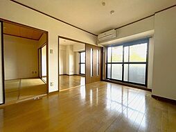 居間