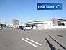 周辺：ファミリーマート仙台西中田店 徒歩8分。 600m