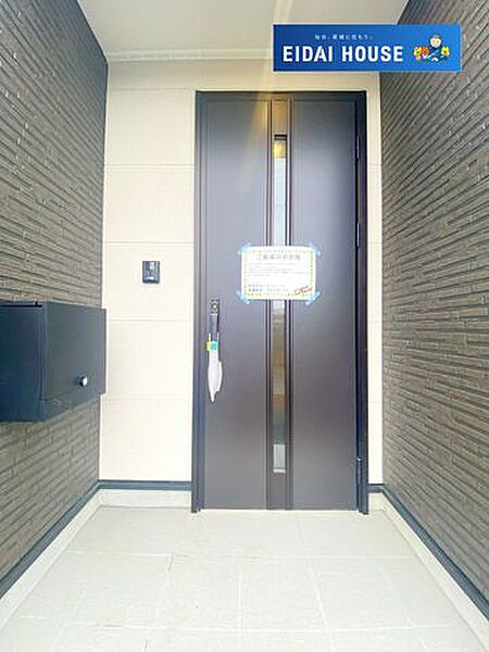 玄関を拡大表示
