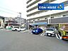 周辺：ローソン仙台新田四丁目店 徒歩7分。 550m