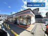 周辺：セブンイレブン塩釜庚塚店 徒歩14分。 1080m