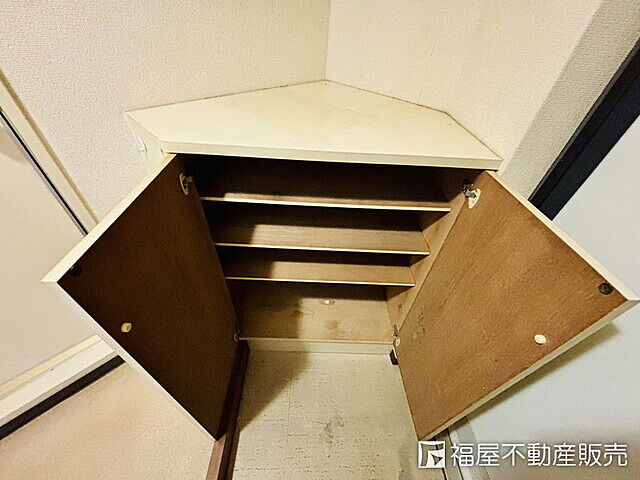 収納 グラン・ドムール五条烏丸 4階/-