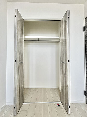 収納 〜ステーションガーデンタワー〜日暮里駅直結、陽当・眺望良好 36階/3606