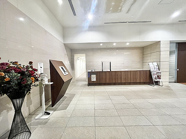 エントランス 〜ステーションガーデンタワー〜日暮里駅直結、陽当・眺望良好 36階/3606