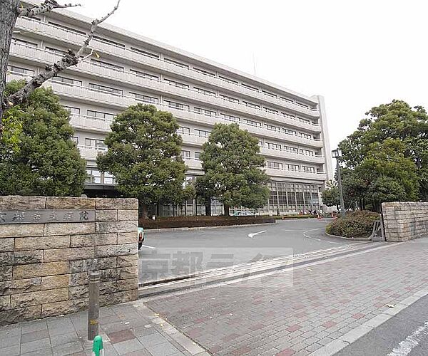画像22:京都市立病院まで2073m 西大路五条を東に行った場所にある総合病院。