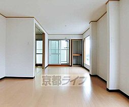 阪急京都本線 西山天王山駅 徒歩9分の賃貸マンション 3階1LDKのリビング/ダイニング