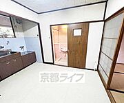 明るいダイニングです