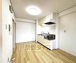 JR東海道・山陽本線 向日町駅 3.6kmの賃貸マンション 3階2DKのリビング/ダイニング