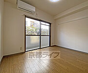 落ち着いた雰囲気のお部屋です