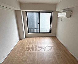 クレセント桂 202 2階1Kのリビング/ダイニング