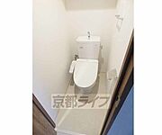 ウォシュレットつき。