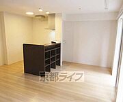 築浅でパリッとしたお部屋です