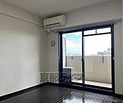 ひろびろとした居室です。ゆったりくつろげますね。