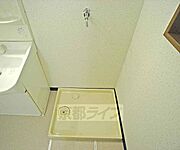 脱衣所に設置されています。