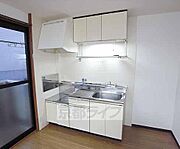 キッチン収納がいっぱい・