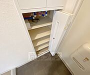 靴収納付きの玄関