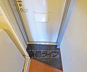 明るい玄関です