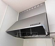 大きな換気扇付いてます