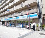 ローソン　山科駅前店まで243m